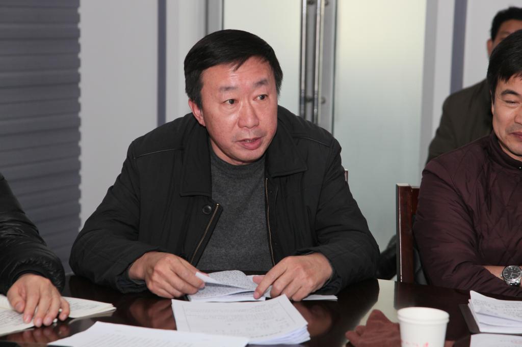 学院附中校长薛静发言