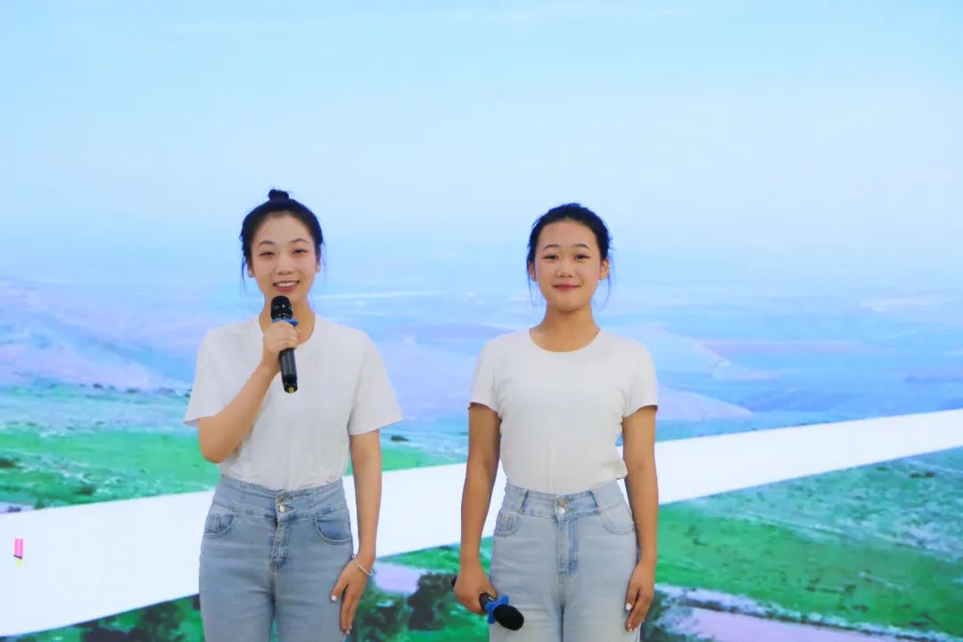 《可爱的中国》诵读:田雨彤、庄雨鑫选送单位:师范教育系